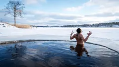 Apa rece ca test de stres pentru organism: beneficii și riscuri neașteptate